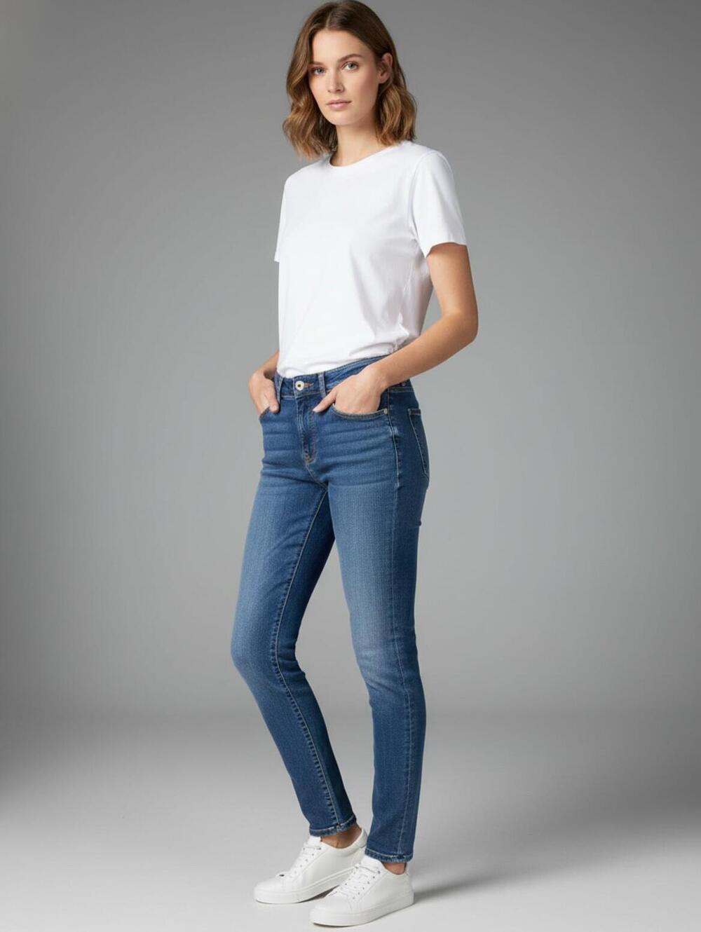 Calvin Klein Blue Skinny Jeans with Mid Rise Waist SZ 28